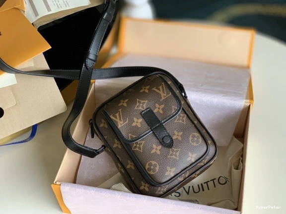 Christopher VUITTON Wallet LOUIS Wearable 0823